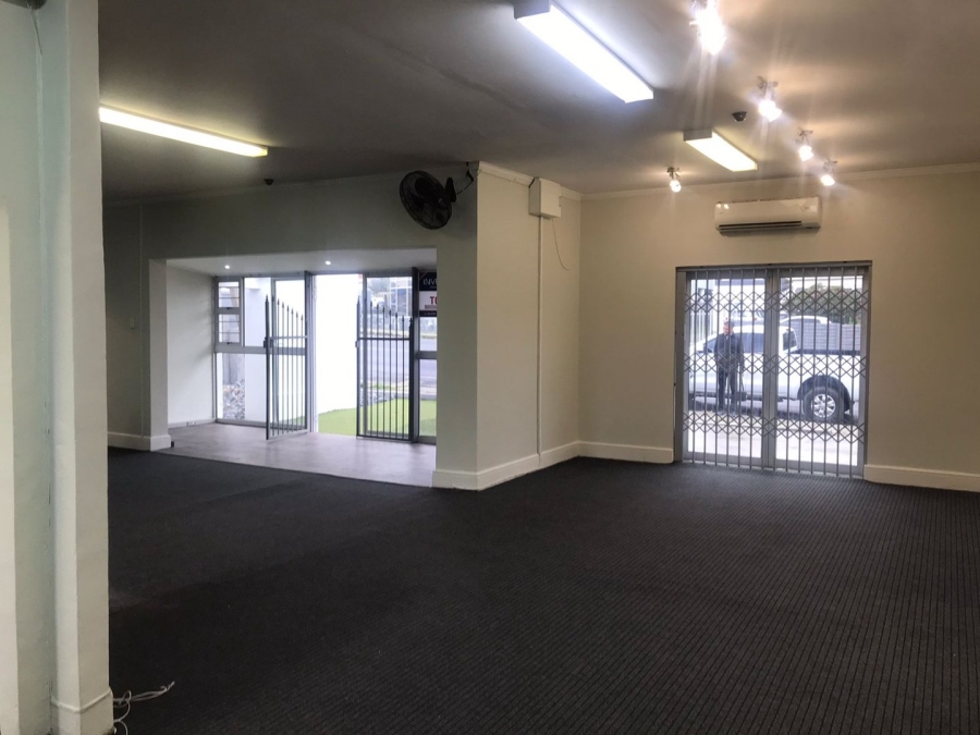 To Let commercial Property for Rent in Vincent Eastern Cape